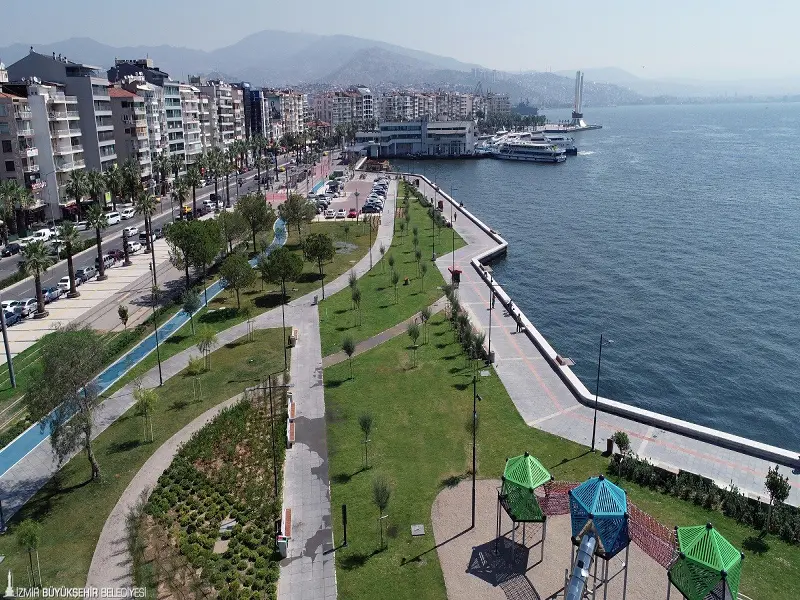 Karşıyaka’da modern laminat parke döşeme örneği